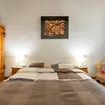 Monkey Mia Apartments